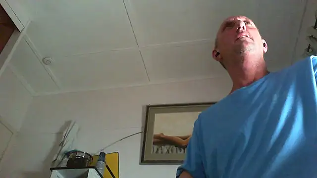 OUTAKONTROL750 online show from August 5, 2026, 11:04 am