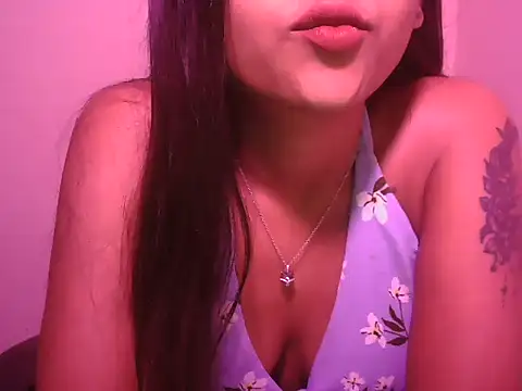 Snapshot of The_Noor chatting on July 1, 2026, 3:56 pm The Noor online show from July 1, 2026, 3:56 pm