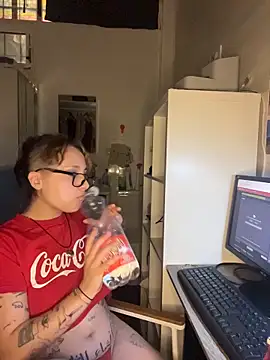 Hawitxui online show from November 8, 2025, 6:55 pm