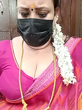 Snapshot of ashikaa_r chatting on February 19, 2025, 7:50 am ashikaa r online show from February 19, 2025, 7:50 am