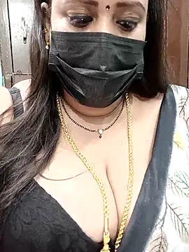 Snapshot of ashikaa_r chatting on March 6, 2025, 12:41 pm ashikaa r online show from March 6, 2025, 12:41 pm