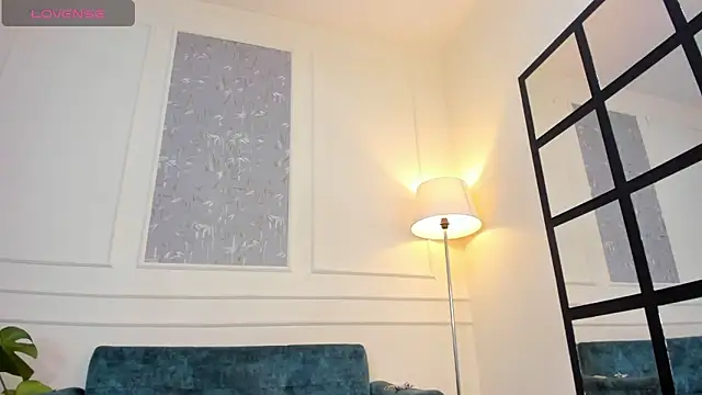 Lucian Davi online show from September 13, 2025, 4:12 am