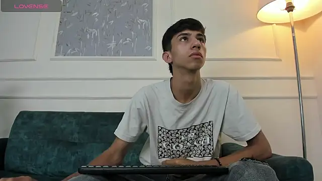 Lucian Davi online show from March 4, 2025, 12:01 pm