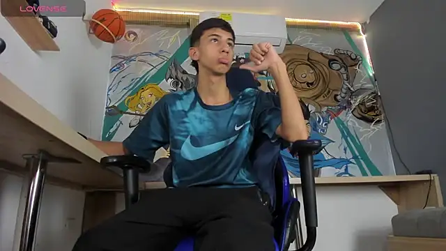 Lucian Davi online show from October 8, 2025, 4:08 pm