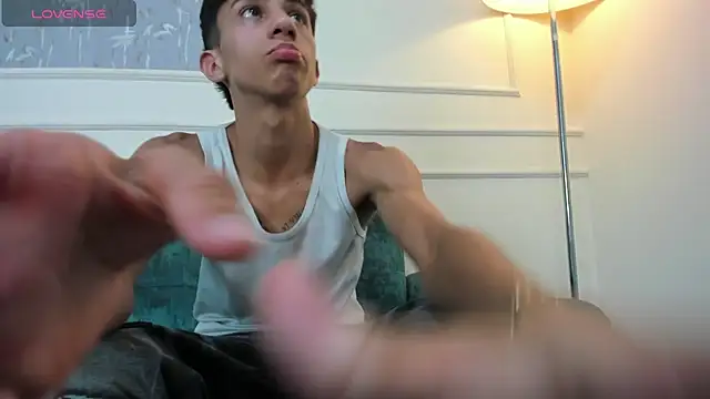 Lucian Davi online show from February 27, 2025, 3:40 am