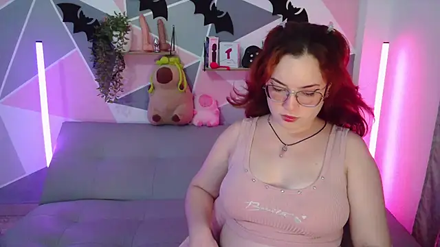 AndrewAnndCherry online show from October 8, 2025, 12:01 am