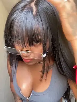 Snapshot of luisa16xxx chatting on March 13, 2025, 9:59 pm luisa16xxx online show from March 13, 2025, 9:59 pm