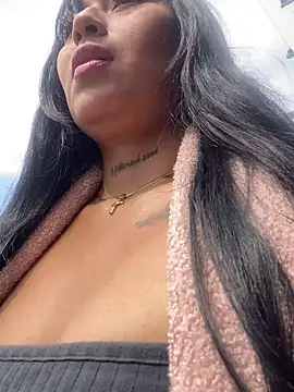 Snapshot of luisa16xxx chatting on December 24, 2024, 3:47 pm luisa16xxx online show from December 24, 2024, 3:47 pm