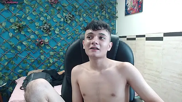 Waturox online show from October 25, 2025, 8:31 pm