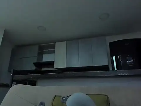 Alexander Martines online show from November 6, 2025, 10:47 pm