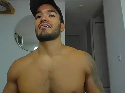 Snapshot of Alexander_Martines chatting on June 23, 2026, 11:36 pm Alexander Martines online show from June 23, 2026, 11:36 pm