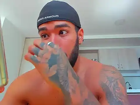 Alexander Martines online show from March 19, 2026, 7:25 pm