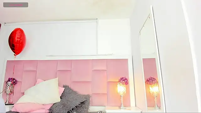 DaphneLloyd online show from February 9, 2025, 2:49 am