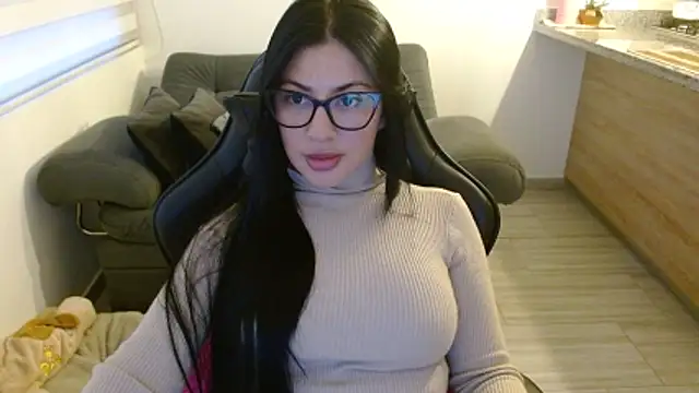 Charlotte cute18 online show from March 18, 2026, 11:05 pm