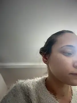 Snapshot of AliceMunro chatting on February 28, 2026, 10:48 am AliceMunro online show from February 28, 2026, 10:48 am