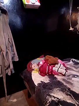 Snapshot of Ale21-345 chatting on February 23, 2026, 2:24 am Ale21-345 online show from February 23, 2026, 2:24 am