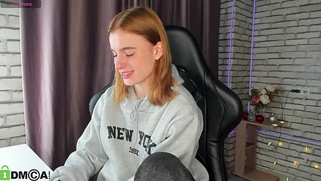 Snapshot of Stacey_Brown chatting on January 19, 2026, 1:20 am Stacey Brown online show from January 19, 2026, 1:20 am