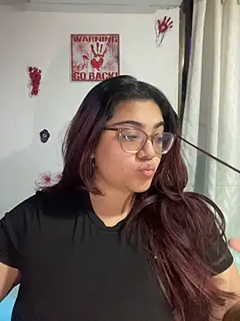 KathyGonzalez online show from October 29, 2025, 10:47 am