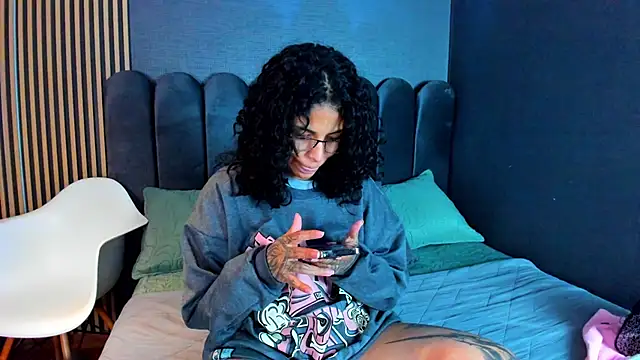 JuliaRose ks online show from December 15, 2025, 12:33 pm