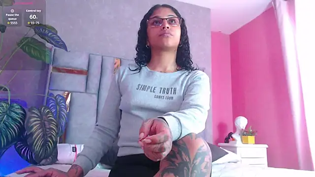 JuliaRose ks online show from January 15, 2026, 7:28 pm