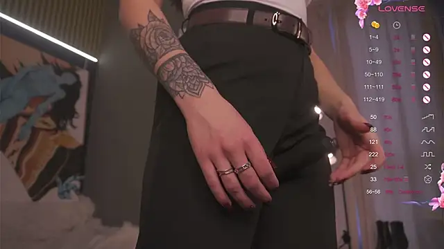 melissa kisses online show from November 20, 2025, 12:28 pm