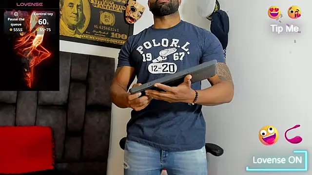 MattRodriguez9 online show from February 15, 2026, 9:25 pm