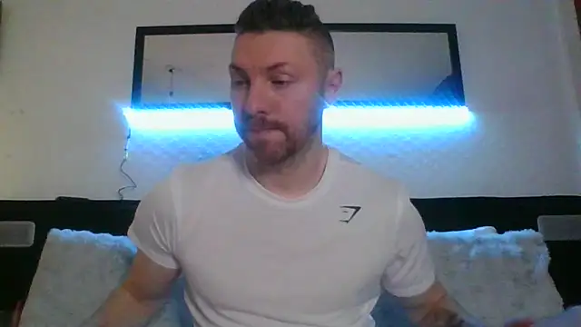 Fit4fun24 online show from February 9, 2026, 2:48 pm