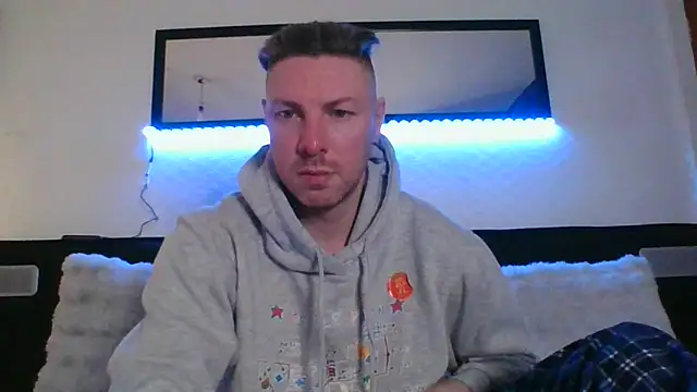 Fit4fun24 online show from January 6, 2026, 11:42 pm