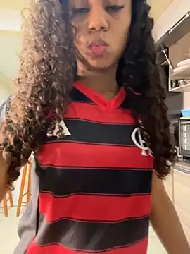 LorenaSirena online show from December 1, 2025, 10:21 pm