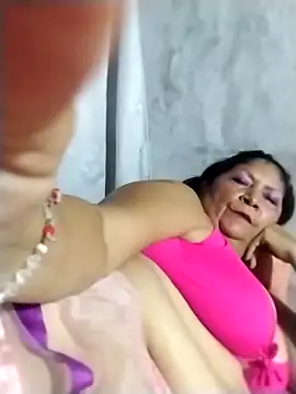 Snapshot of naysi chatting on March 20, 2025, 3:23 am naysi online show from March 20, 2025, 3:23 am