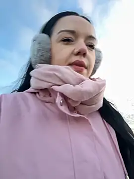 Snapshot of Vanesskaa chatting on November 19, 2025, 3:34 pm Vanesskaa online show from November 19, 2025, 3:34 pm