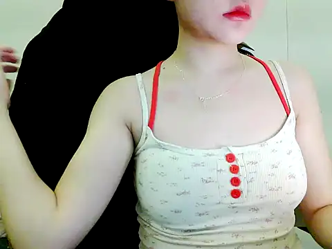 Yin-girl online show from October 18, 2025, 8:44 pm