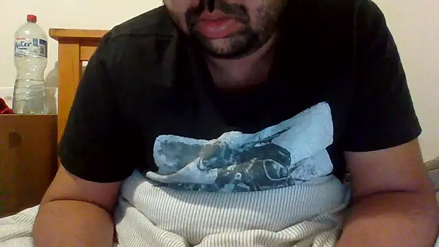 Snapshot of whoreboi98 chatting on May 23, 2026, 10:42 pm whoreboi98 online show from May 23, 2026, 10:42 pm
