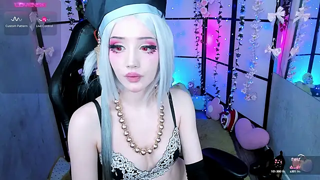Snapshot of LilithLin chatting on February 5, 2025, 4:27 am LilithLin online show from February 5, 2025, 4:27 am