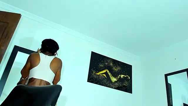 KimberlyBanks2 online show from March 5, 2026, 10:01 am