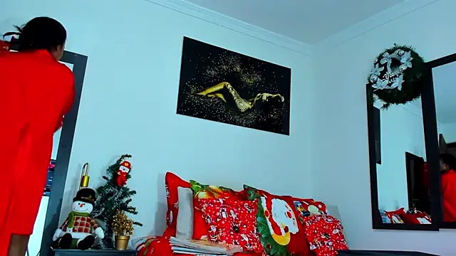 KimberlyBanks2 online show from December 4, 2025, 10:03 am