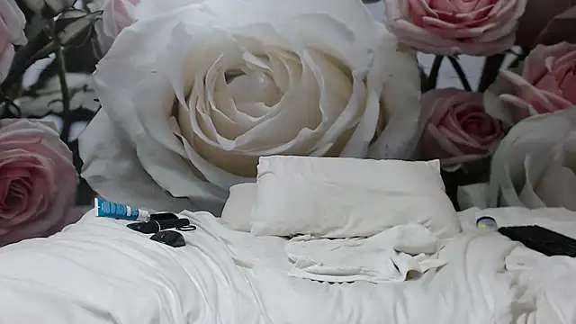 Snapshot of Sexysilverfoxxx chatting on December 2, 2024, 6:38 pm Sexysilverfoxxx online show from December 2, 2024, 6:38 pm