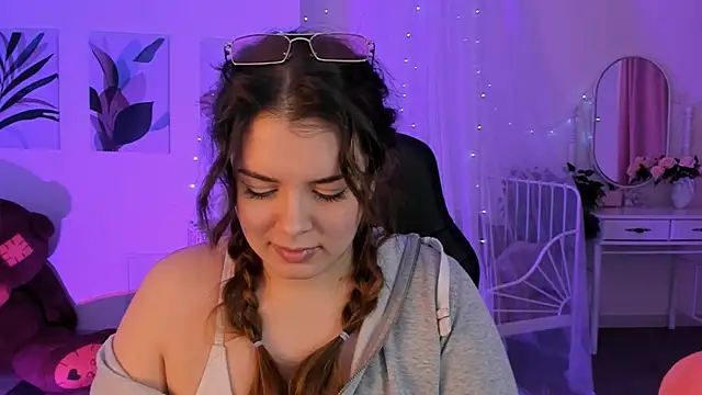 KeytSilvas online show from February 12, 2025, 9:11 pm