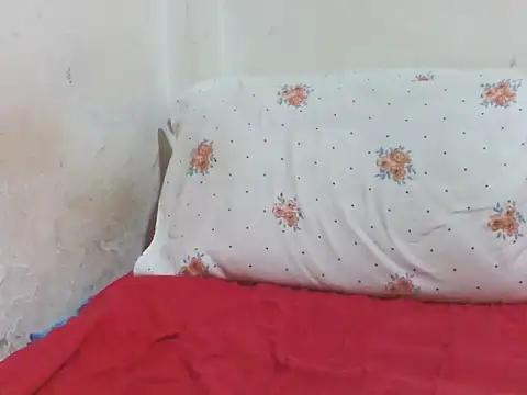 PRETTY-LIA online show from December 22, 2025, 7:47 pm