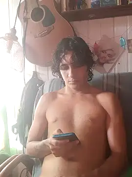 Snapshot of pedrodavid_ chatting on May 28, 2026, 8:04 pm pedrodavid online show from May 28, 2026, 8:04 pm