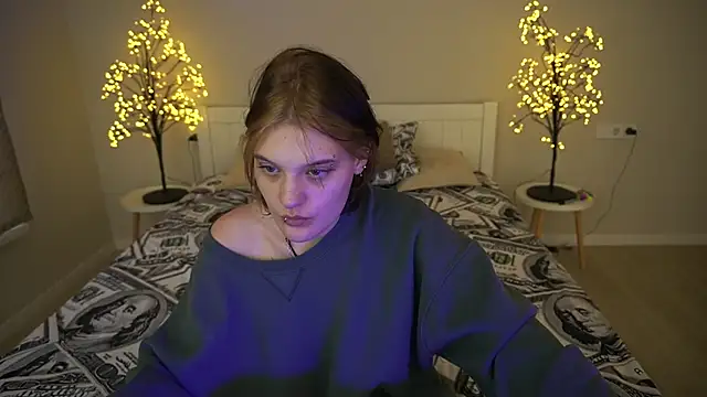 Snapshot of CandyBooms_ chatting on September 12, 2025, 12:49 pm CandyBooms online show from September 12, 2025, 12:49 pm
