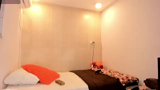 meganrossee69 online show from October 13, 2025, 12:12 am