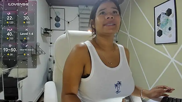 Enma  clark online show from February 3, 2026, 4:10 am