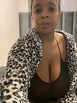 Snapshot of Saggy_areola95 chatting on June 27, 2026, 9:37 am Saggy areola95 online show from June 27, 2026, 9:37 am