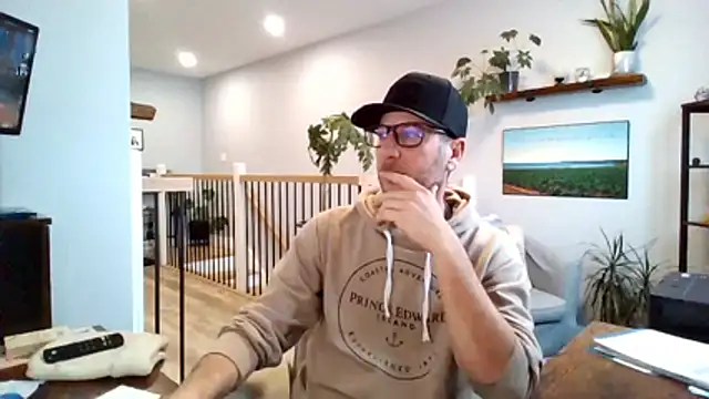 Snapshot of Bigdicktrav902 chatting on January 13, 2026, 1:26 pm Bigdicktrav902 online show from January 13, 2026, 1:26 pm