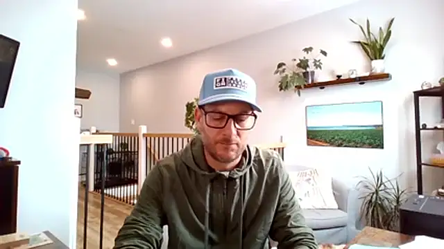 Snapshot of Bigdicktrav902 chatting on January 12, 2026, 2:57 pm Bigdicktrav902 online show from January 12, 2026, 2:57 pm