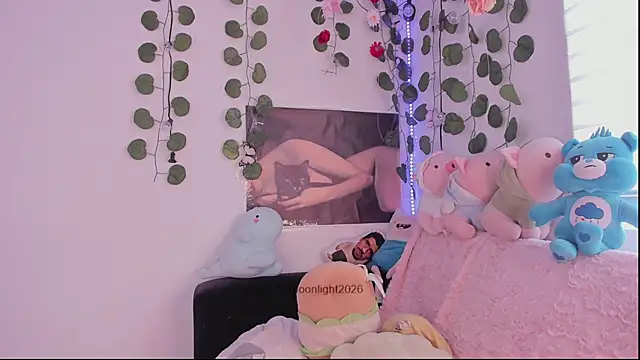 moonliiiight1 online show from April 11, 2026, 5:05 pm