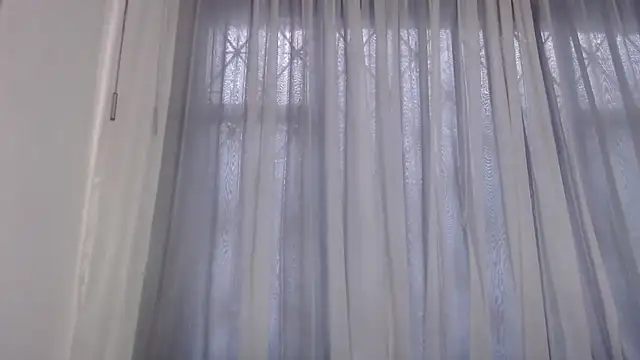 abbycutecs online show from October 9, 2025, 2:17 pm