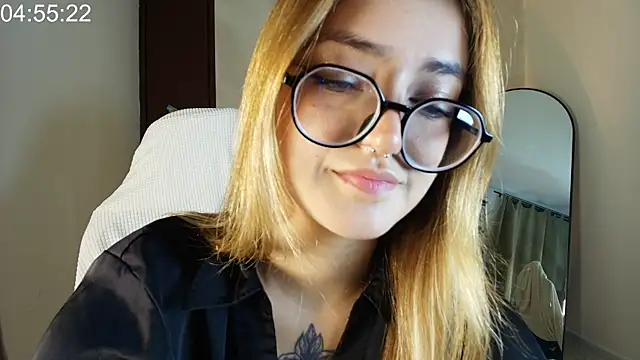 Snapshot of SweetJennaa chatting on August 3, 2026, 11:53 pm SweetJennaa online show from August 3, 2026, 11:53 pm