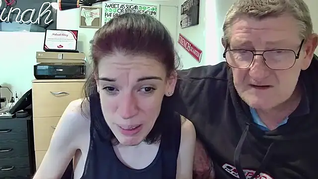 MelinahViking online show from December 1, 2025, 4:46 am